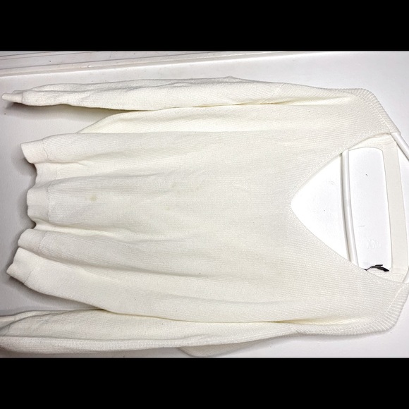 White sweater…just a little bit dot of stain!! - Picture 1 of 4